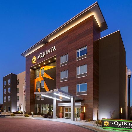 La Quinta Inn & Suites By Wyndham Locust Grove Extérieur photo