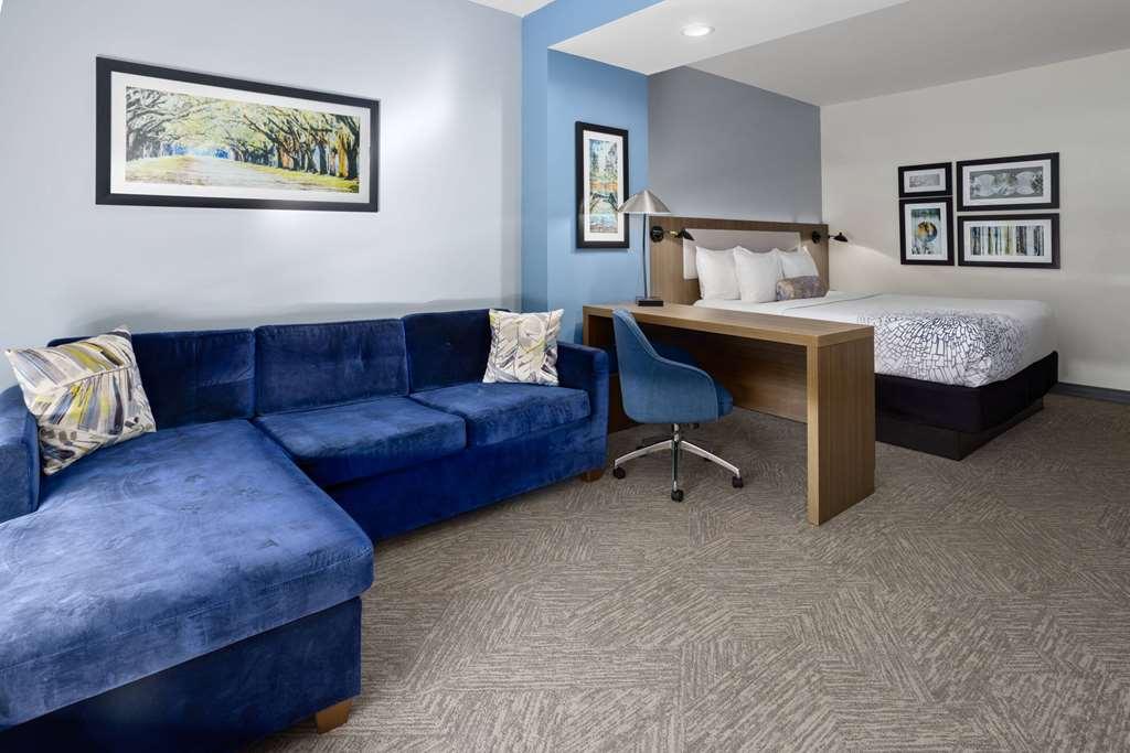 La Quinta Inn & Suites By Wyndham Locust Grove Chambre photo