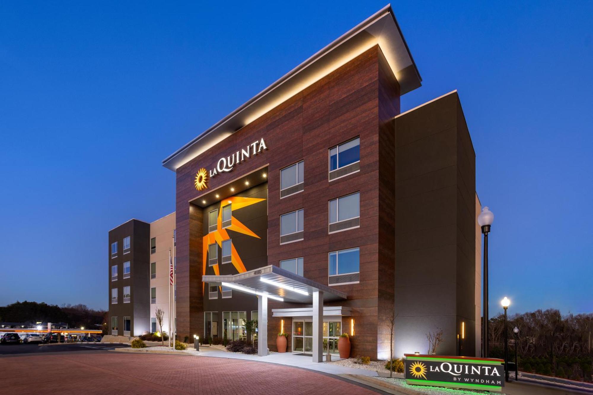 La Quinta Inn & Suites By Wyndham Locust Grove Extérieur photo