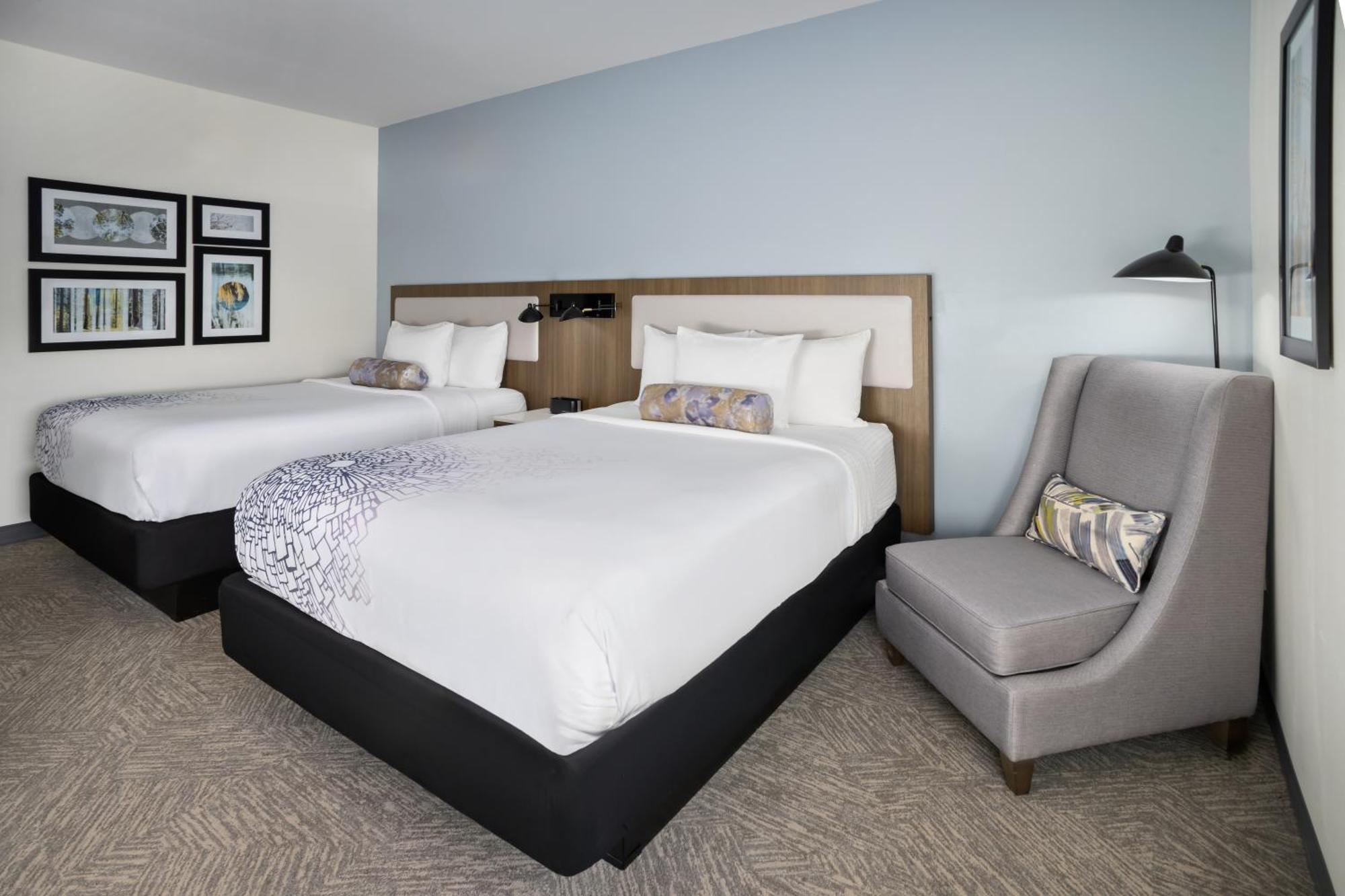 La Quinta Inn & Suites By Wyndham Locust Grove Extérieur photo